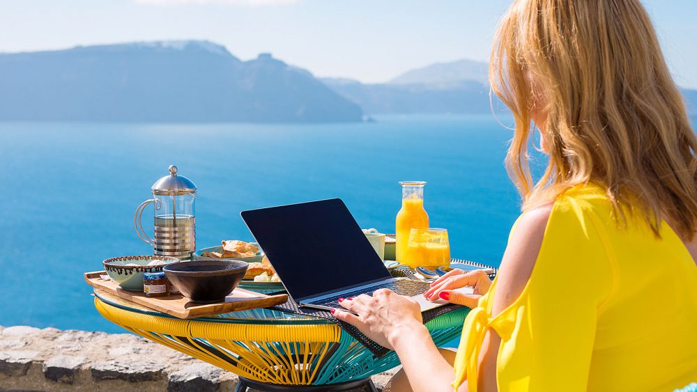 Work remotely in Greece