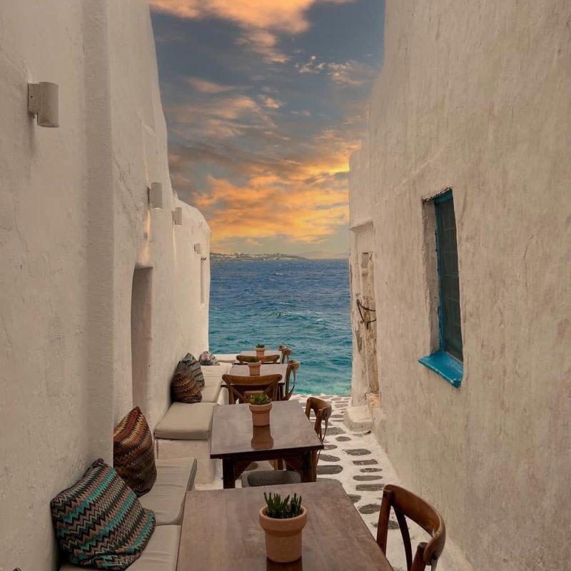 Mykonos cafe